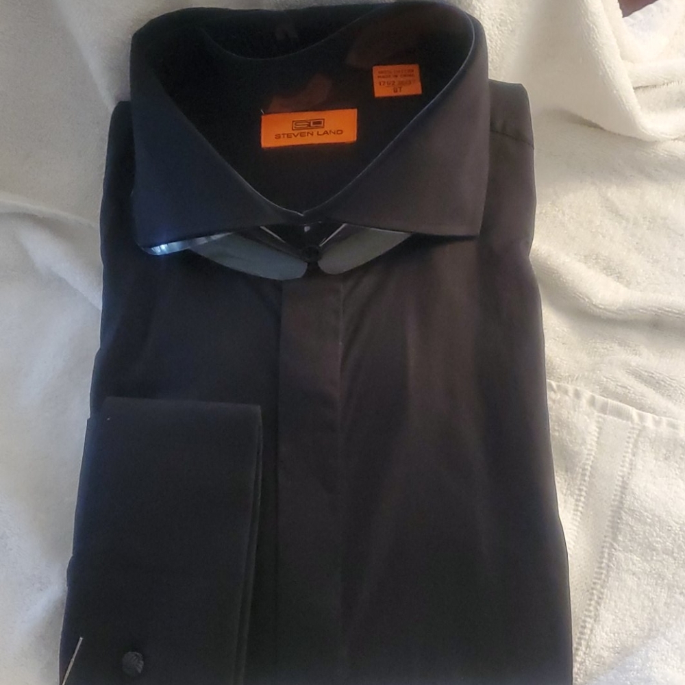 Shirts - Picture 2 of 4